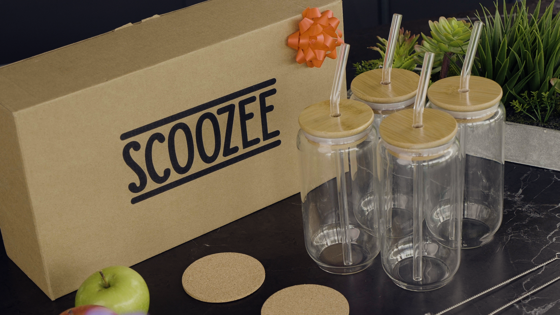 Scoozee Premium Drinking Glasses with Bamboo Lids and Glass Straws